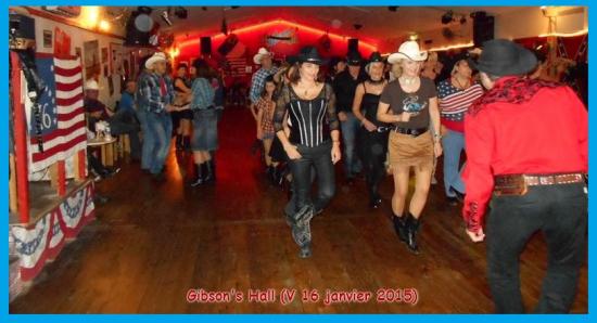 On s'amuse... en dansant.